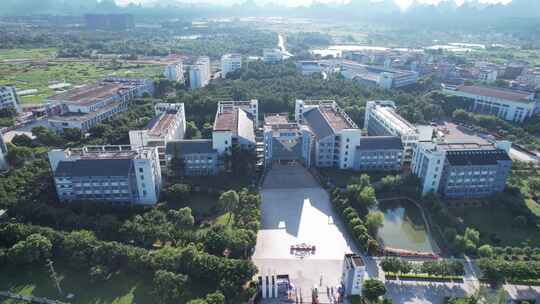 航拍雁山的大学院校和高校