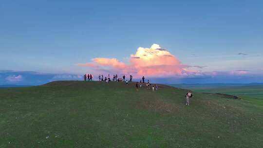 呼伦贝尔大草原风景黑山头骑马航拍