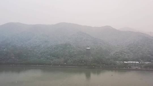 航拍杭州钱塘江雪景