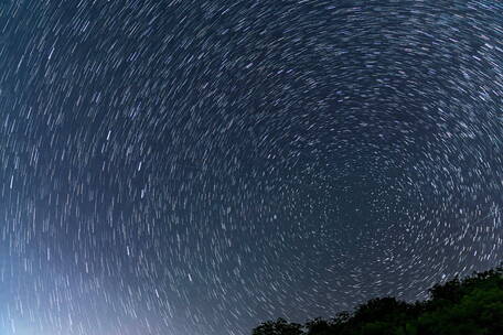 220529-神将沟村 延时星轨01