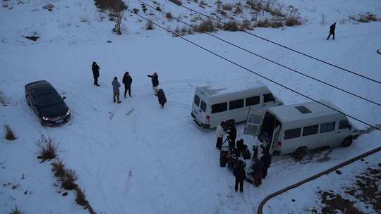 新疆冬天雪山雪景雪地拍摄开工素材