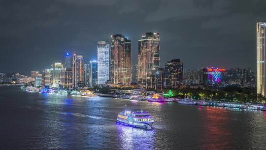 上海黄浦江游轮夜景航拍