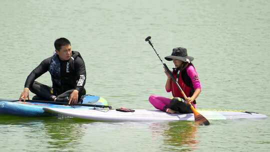 4K升格实拍水上运动划桨板培训教学