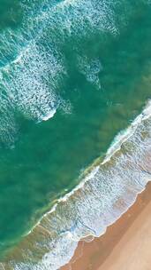 原创航拍海南万宁神州半岛大海海浪拍打沙滩