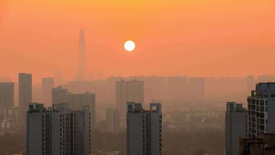 成都城市日出雾霾天