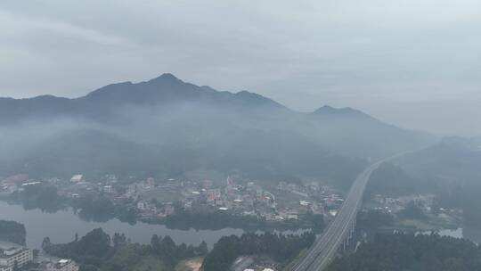 雨后农村最美生态乡村振兴农村自然山水风景