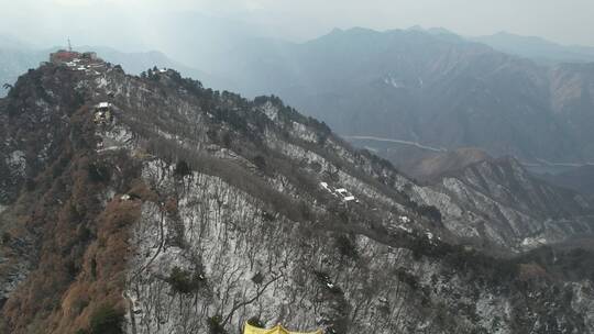 初春的西安钟南山南五台——灵应台