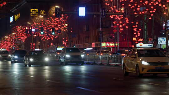 城市街道车流红灯笼喜庆氛围