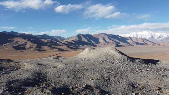 内蒙哈兰察布火山口航拍视频