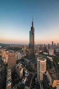 竖版6K空镜南京地标紫峰大厦日夜交替变化
