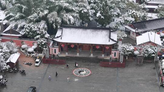 龙虎山嗣汉天师府前广场雪景航拍