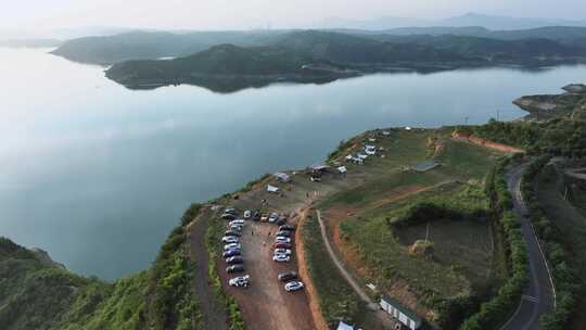 黄河岸边露营帐篷旅游航拍