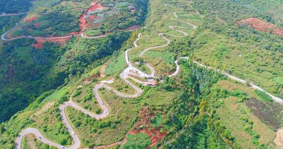 航拍宜良六十八道拐公路