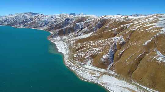 航拍西藏冬季羊卓雍措羊湖纳木错湖雪山