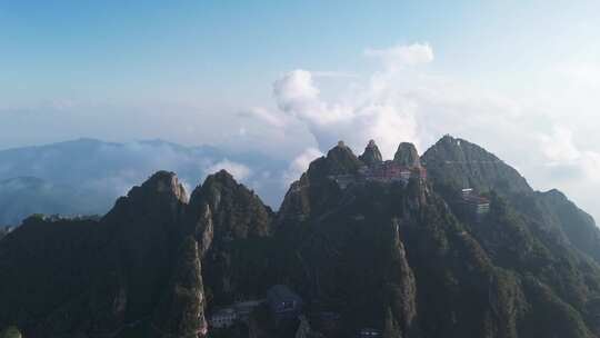 洛阳栾川老君山云海