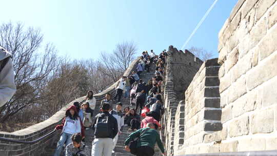 北京八达岭长城旅游人山人海