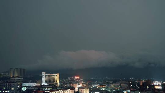 夜晚天空闪电下雨延时