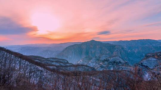 焦作云台山雪景日落黄昏延时摄影