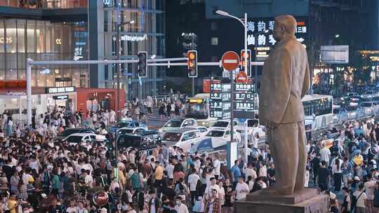 长沙黄兴路步行街夜景人山人海