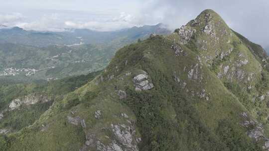 森林湖泊云海山川山脉云雾缭绕 青山绿水