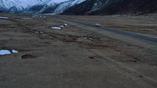 西藏318国道行车跟车航拍素材1视频素材模板下载