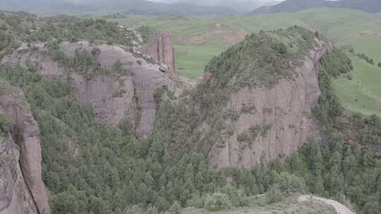 青海海南同德石藏丹霞峡谷山峰航拍视频