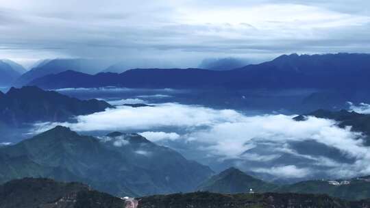 4K航拍四川雅安市牛背山清晨云海美景