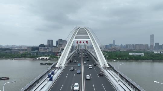直线航拍卢浦大桥视频素材模板下载