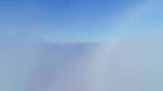 航拍高空风景云层之上云层翻滚视频素材模板下载