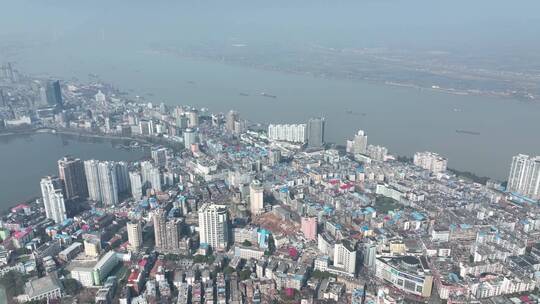 高空航拍九江城市全景（含长江航道）