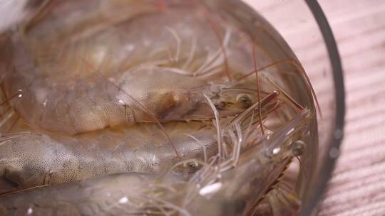 新鲜的大虾海虾虾线