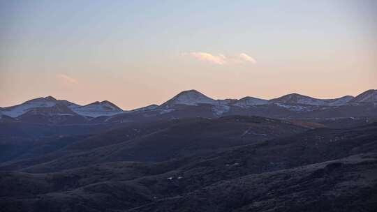 川西高原雪山晚霞延时