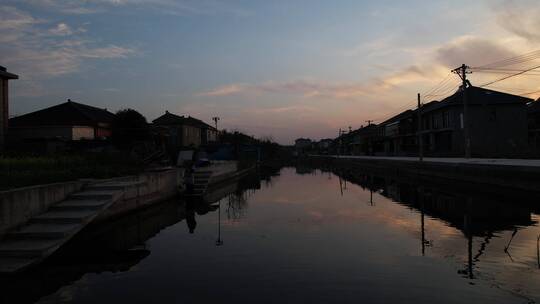 水天一色乡村水乡黄昏夕阳风景新农村景色视频素材模板下载