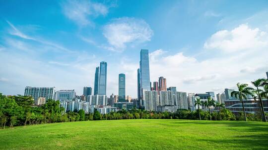 广西南宁东盟商务区城市广场草坪延时