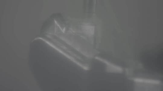 模糊光影下的室内景象