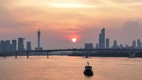 中国广东省广州市海珠区琶洲大桥全景