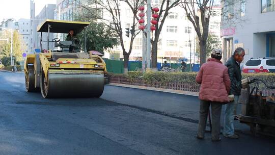 工程施工道路修路铺油