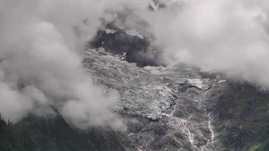 西藏恰母那雪峰