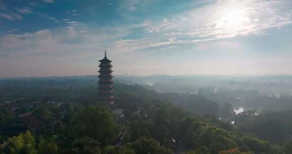 江苏省扬州市瘦西湖大明寺晨曦云雾风光航拍