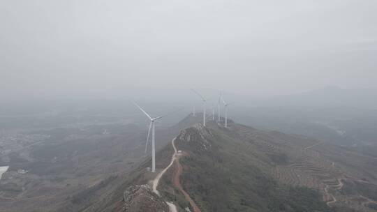 航拍湖南衡东鸡公岩自然风光风力发电机