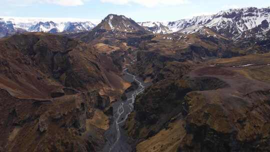 托尔斯莫克，河流，高地，山脉