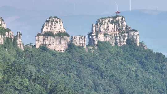 山东临沂平邑县曾子山峰奇石怪山色美