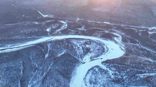 航拍大兴安岭林海雪原冰河黎明