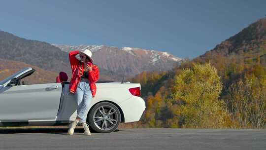 女人，敞篷车，汽车，游客