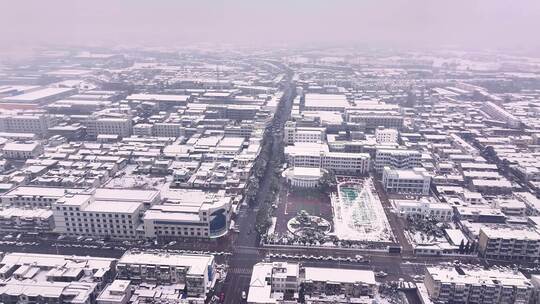 航拍乡镇雪景学校建筑