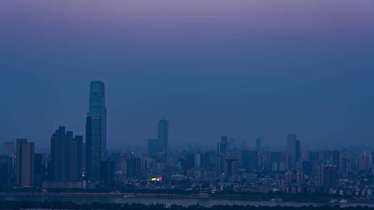 湖南长沙月全食红月亮月掩天王星延时摄影