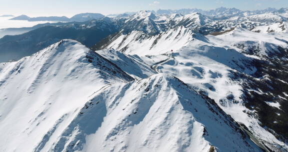 四川夹金山雪山冬日航拍风景