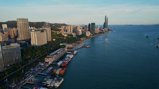 厦门航拍海边城市风光