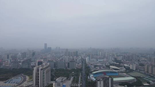 雨后的城市