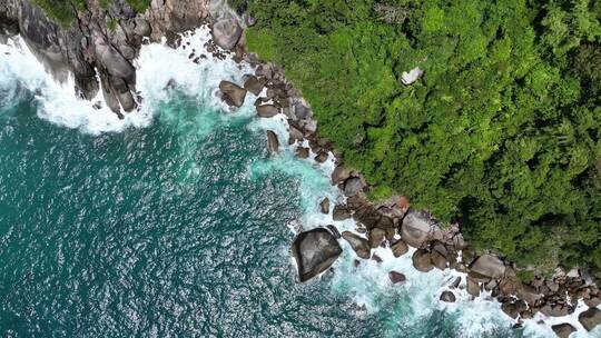 泰国普吉岛热带雨林海岸线自然风光航拍